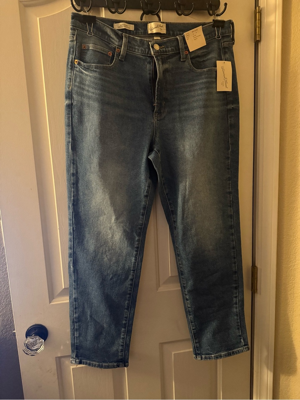 Universal Thread 80s Slim mid rise slim leg Women’s Jeans